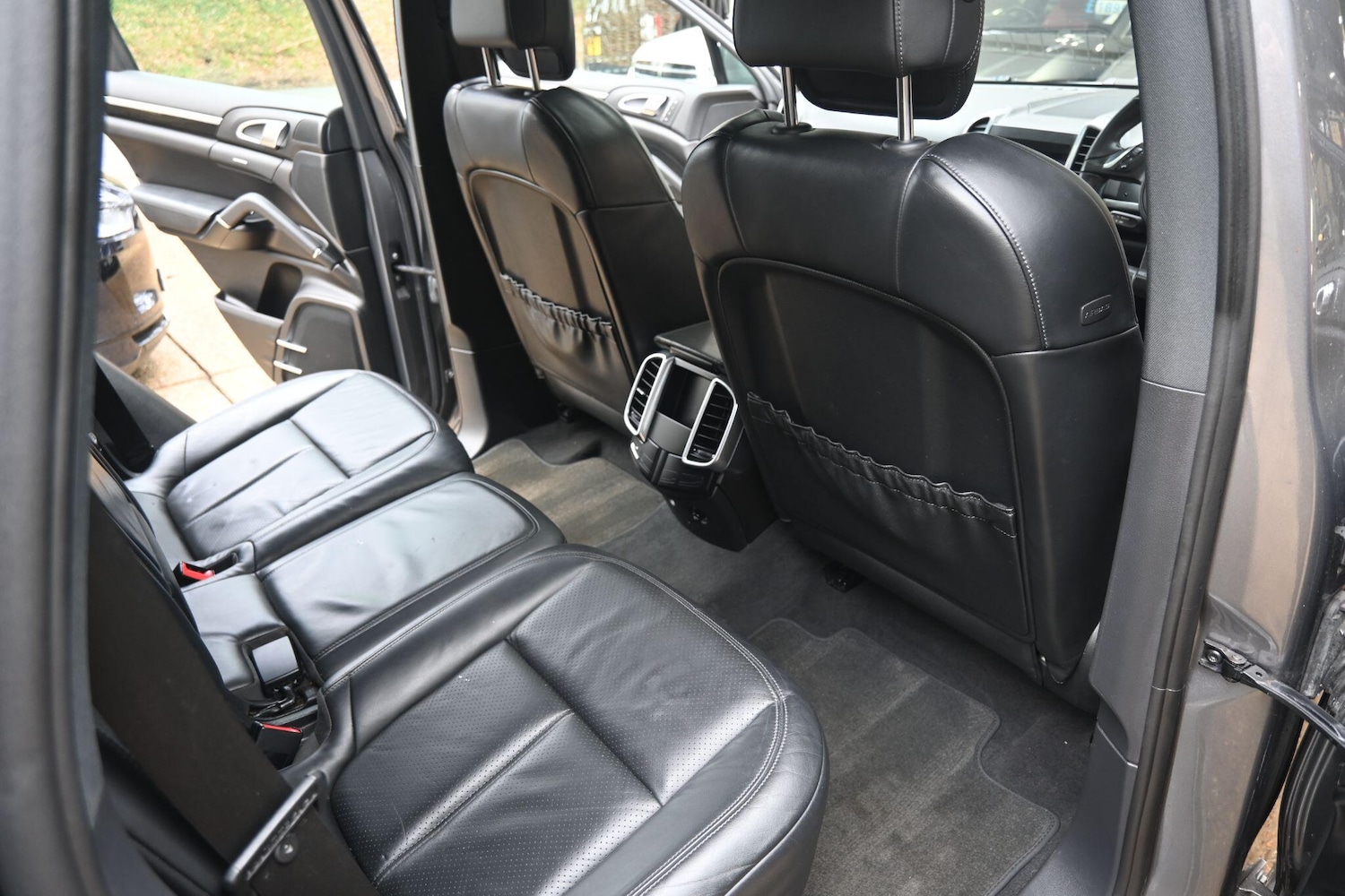 Used Porsche Cayenne 2010 for sale - 77510511: Photo 21