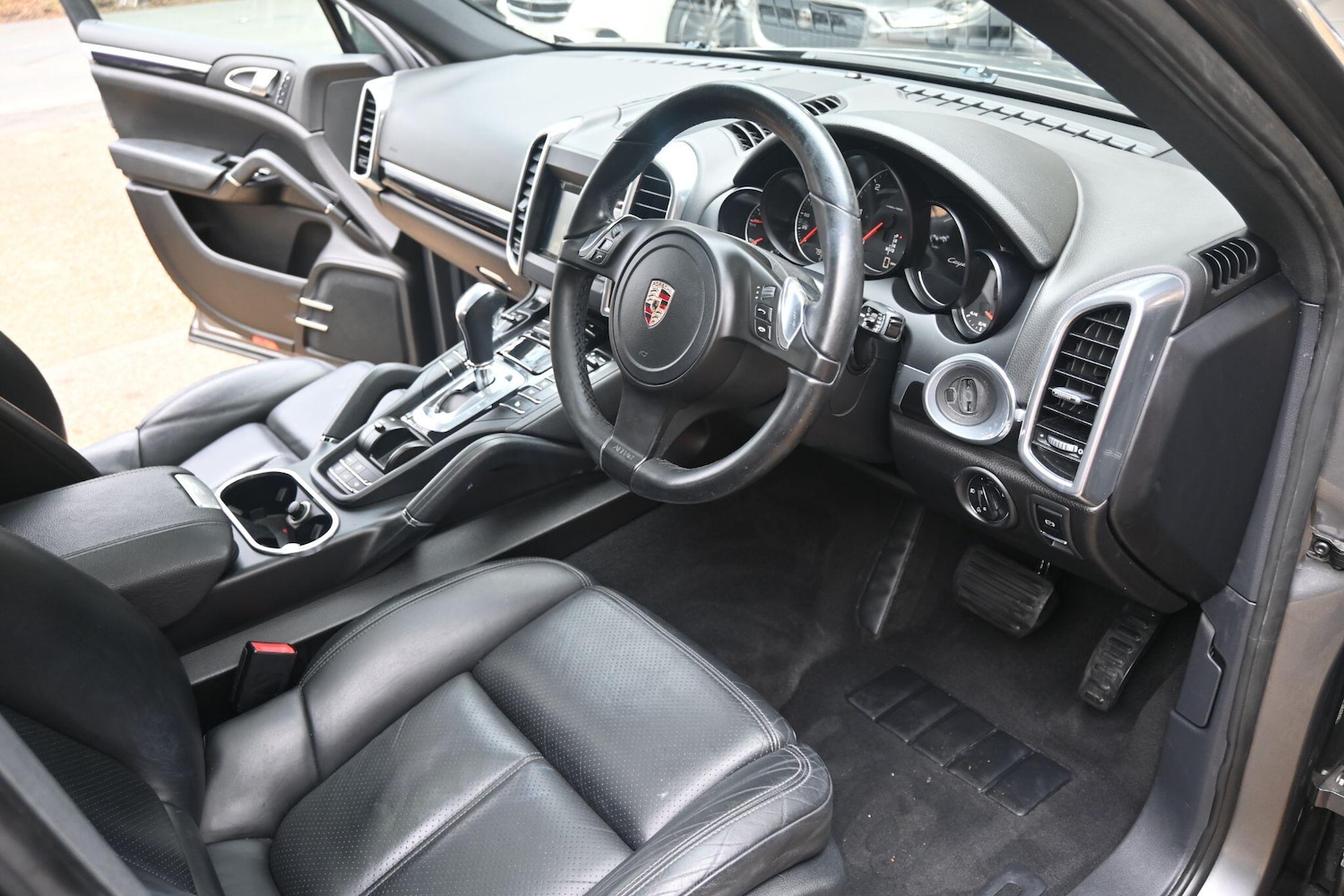 Used Porsche Cayenne 2010 for sale - 77510511: Photo 9