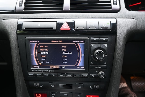 Used Audi RS6 Avant 2004 for sale - 75728445: Photo 9