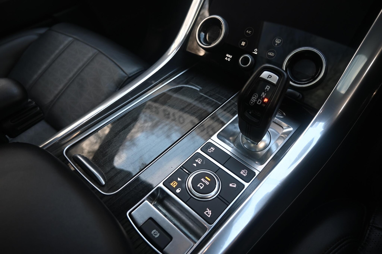 Used Land Rover Range Rover Sport 2018 for sale - 76899530: Photo 18