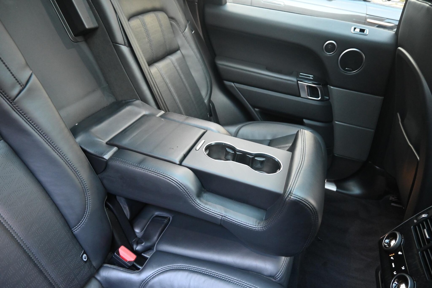 Used Land Rover Range Rover Sport 2018 for sale - 76899530: Photo 34