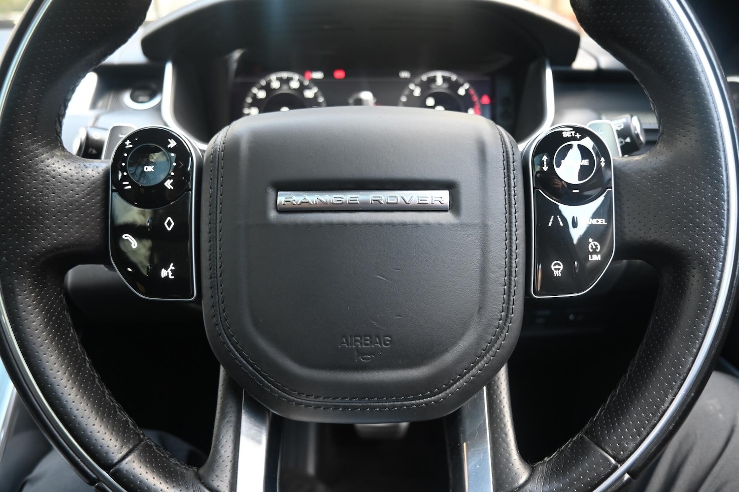 Used Land Rover Range Rover Sport 2018 for sale - 76899530: Photo 40