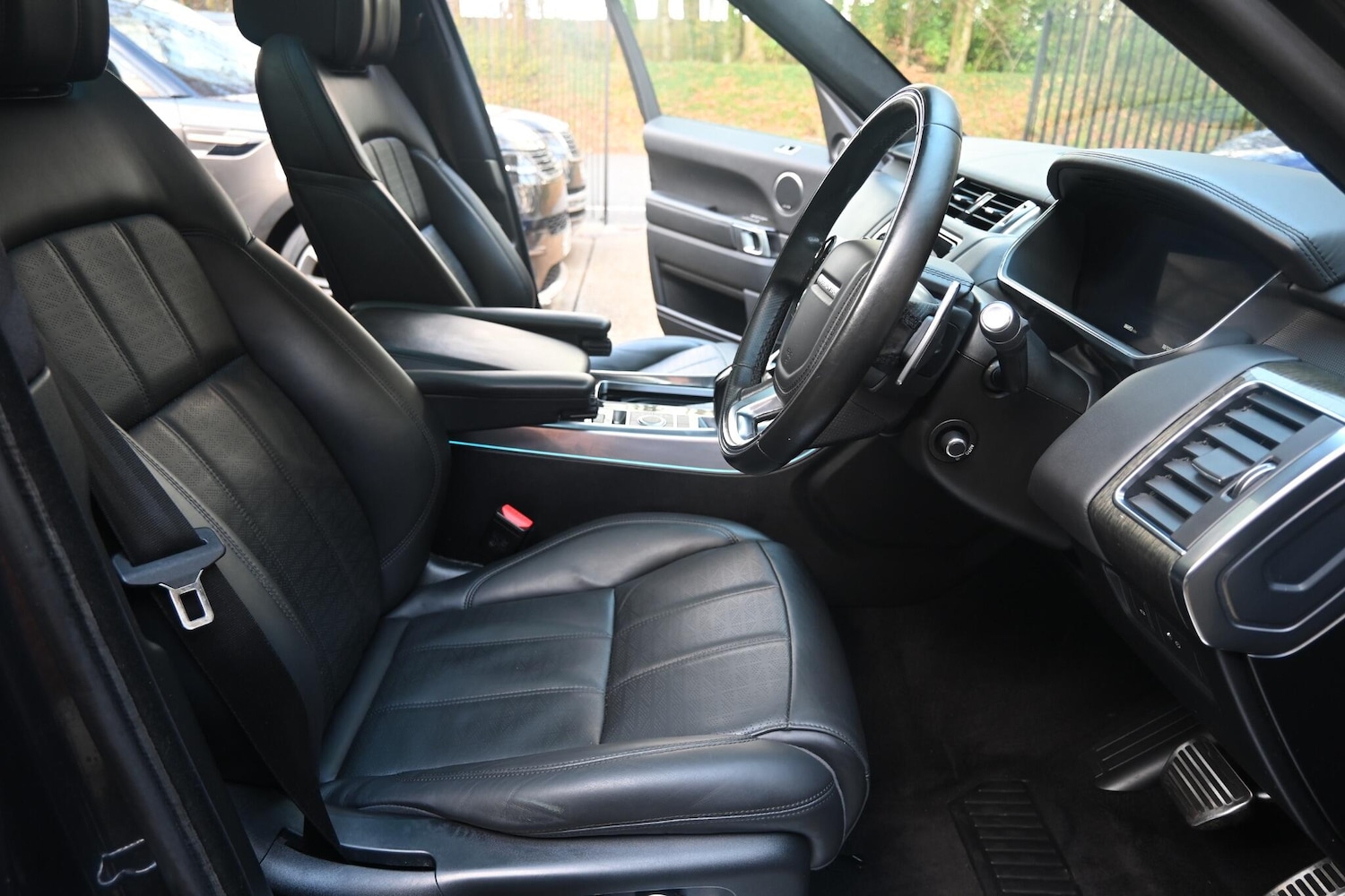 Used Land Rover Range Rover Sport 2018 for sale - 76899530: Photo 9