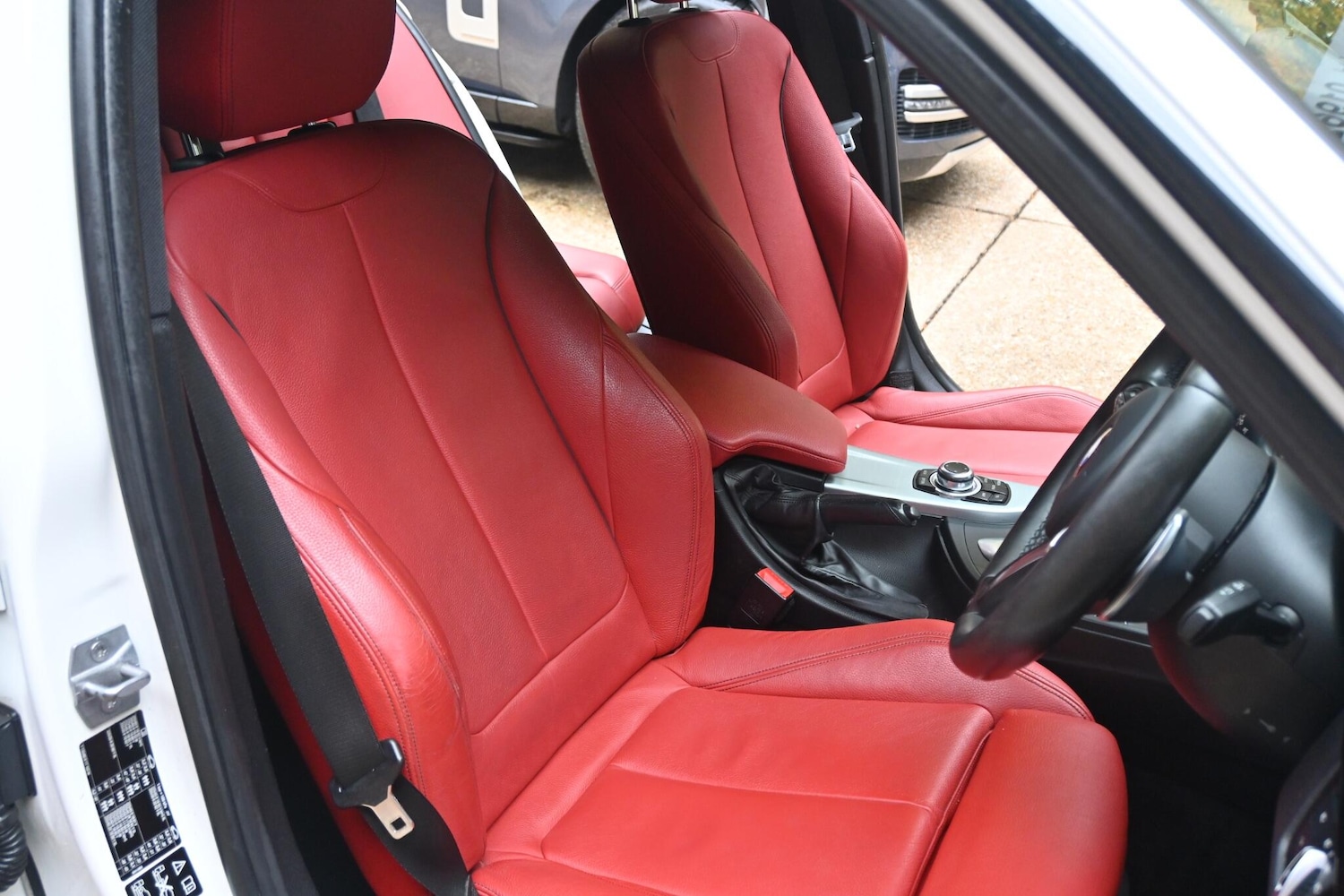 Used BMW 3 Series 2016 for sale - 76337195: Photo 10