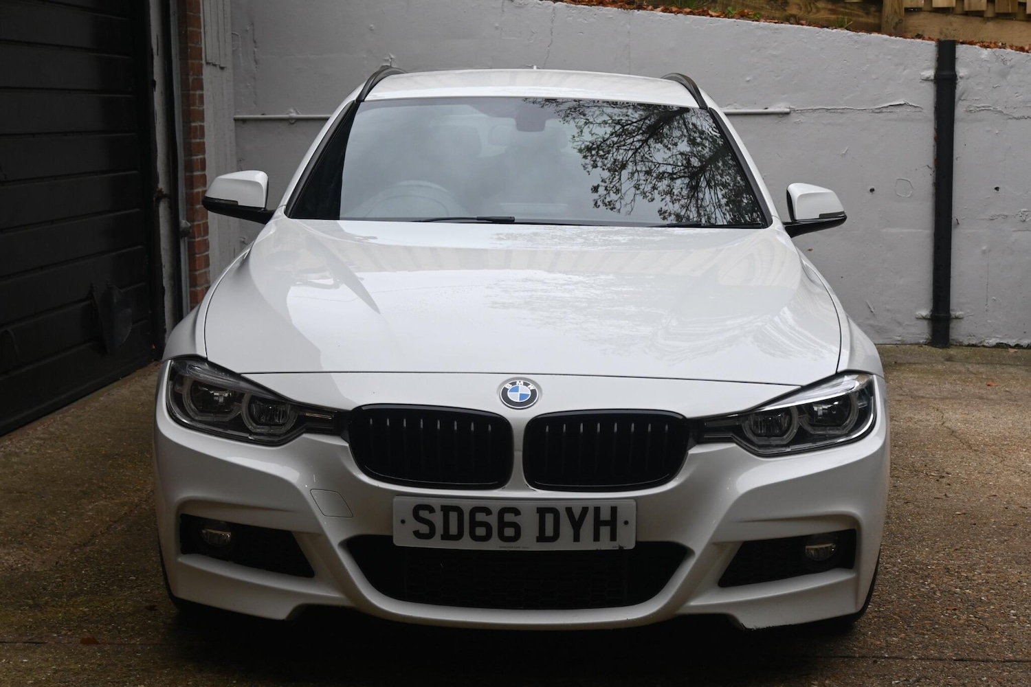 Used BMW 3 Series 2016 for sale - 76337195: Photo 2
