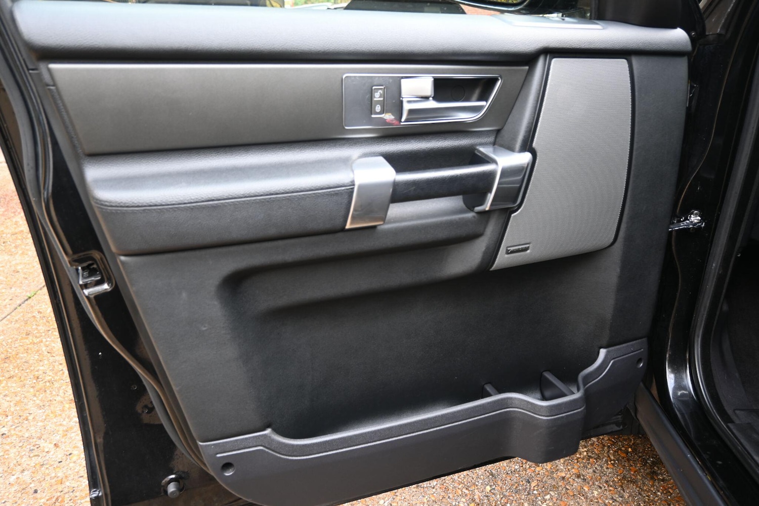 Used Land Rover Discovery 2016 for sale - 76987822: Photo 25