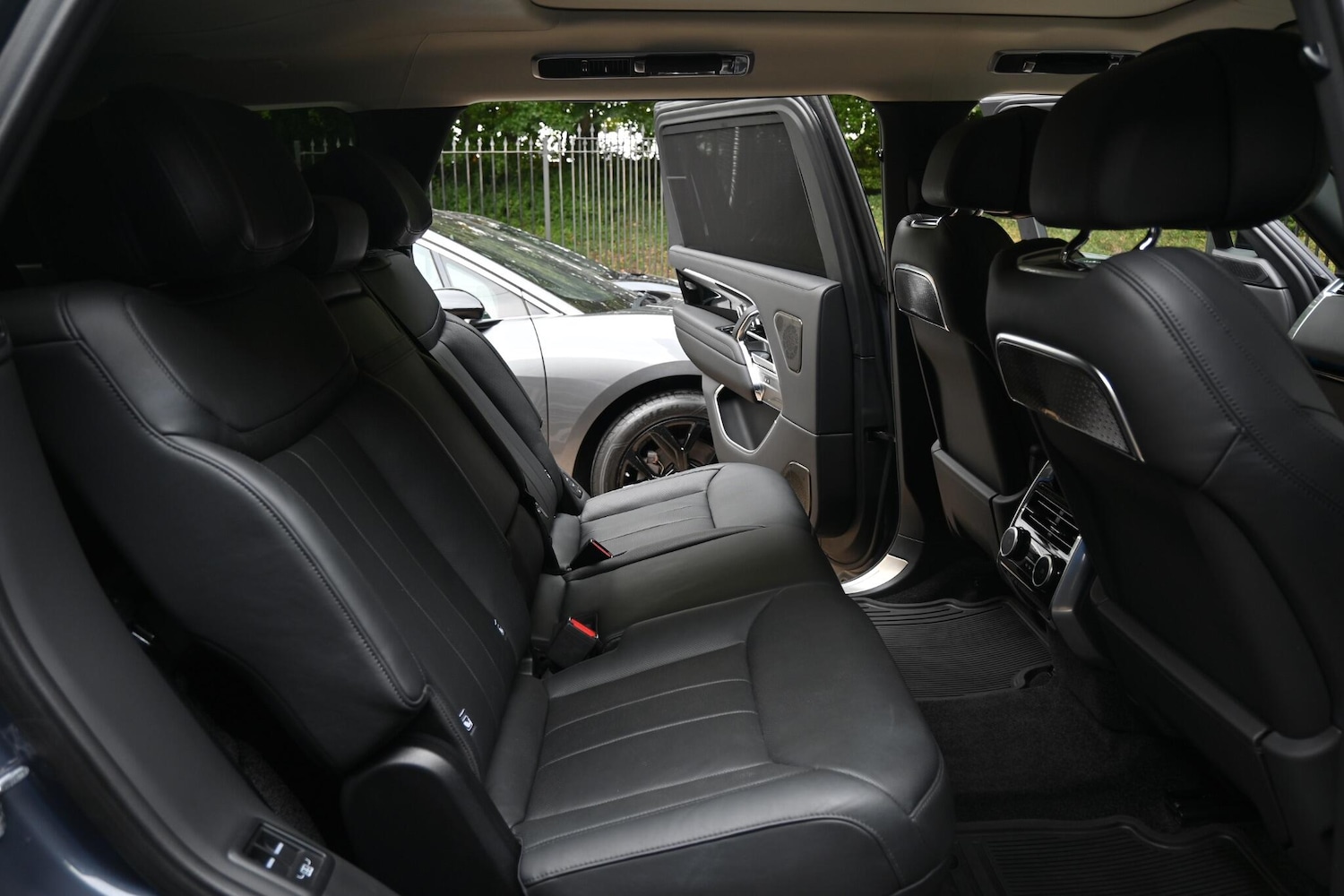 Used Land Rover Range Rover 2024 for sale - 76072140: Photo 29