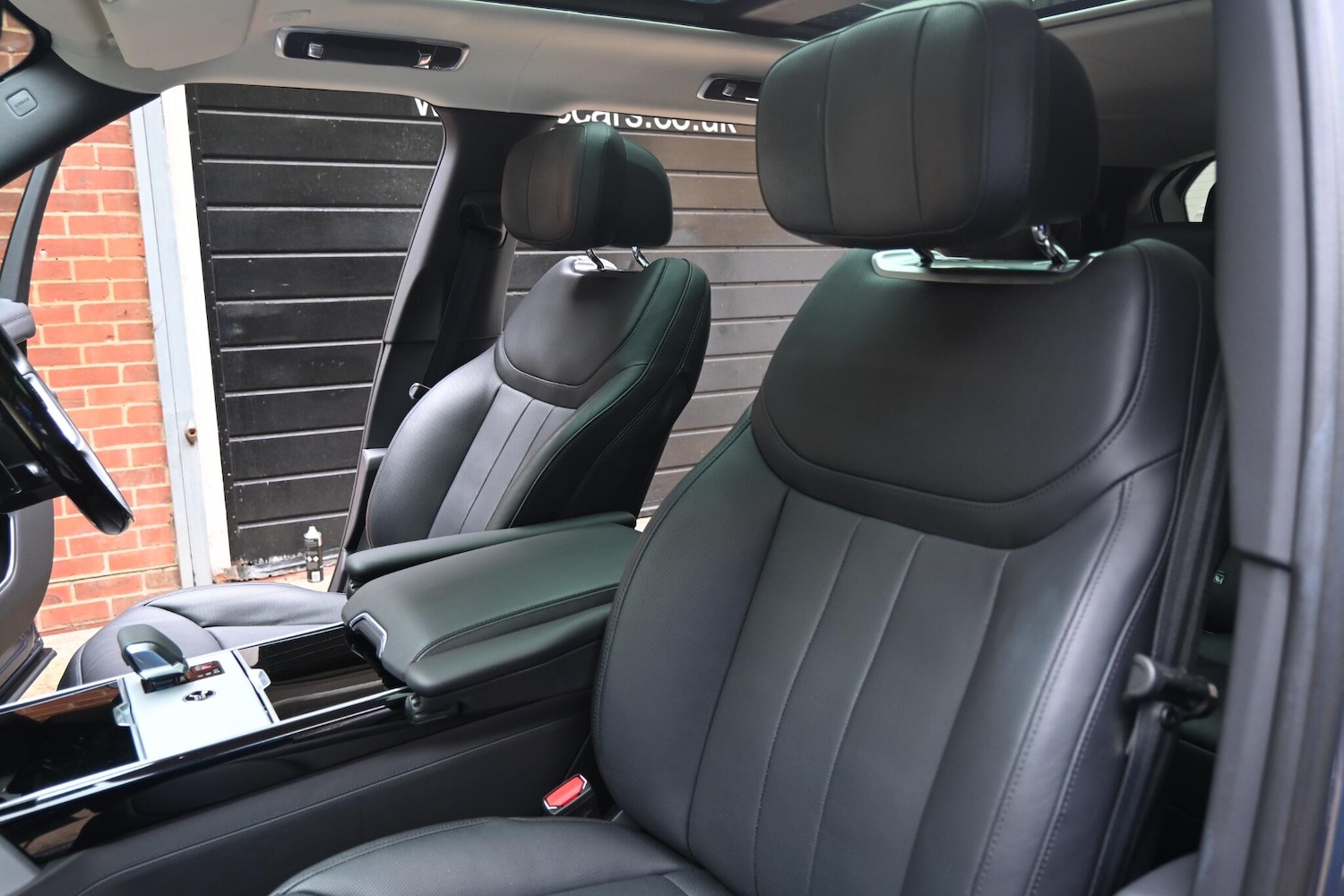 Used Land Rover Range Rover 2024 for sale - 76072140: Photo 32