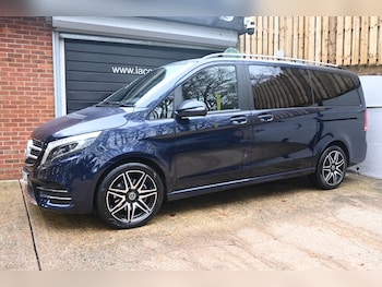 Used Mercedes-Benz V-Class 2018 for sale - 76926204: Photo