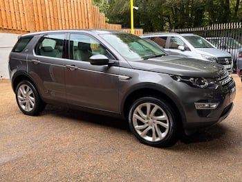 Used Land Rover Discovery Sport 2016 for sale - 79712329: Photo
