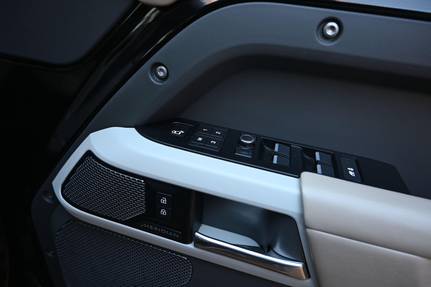 Used Land Rover Defender 110 2020 for sale - 78157861: Photo 20