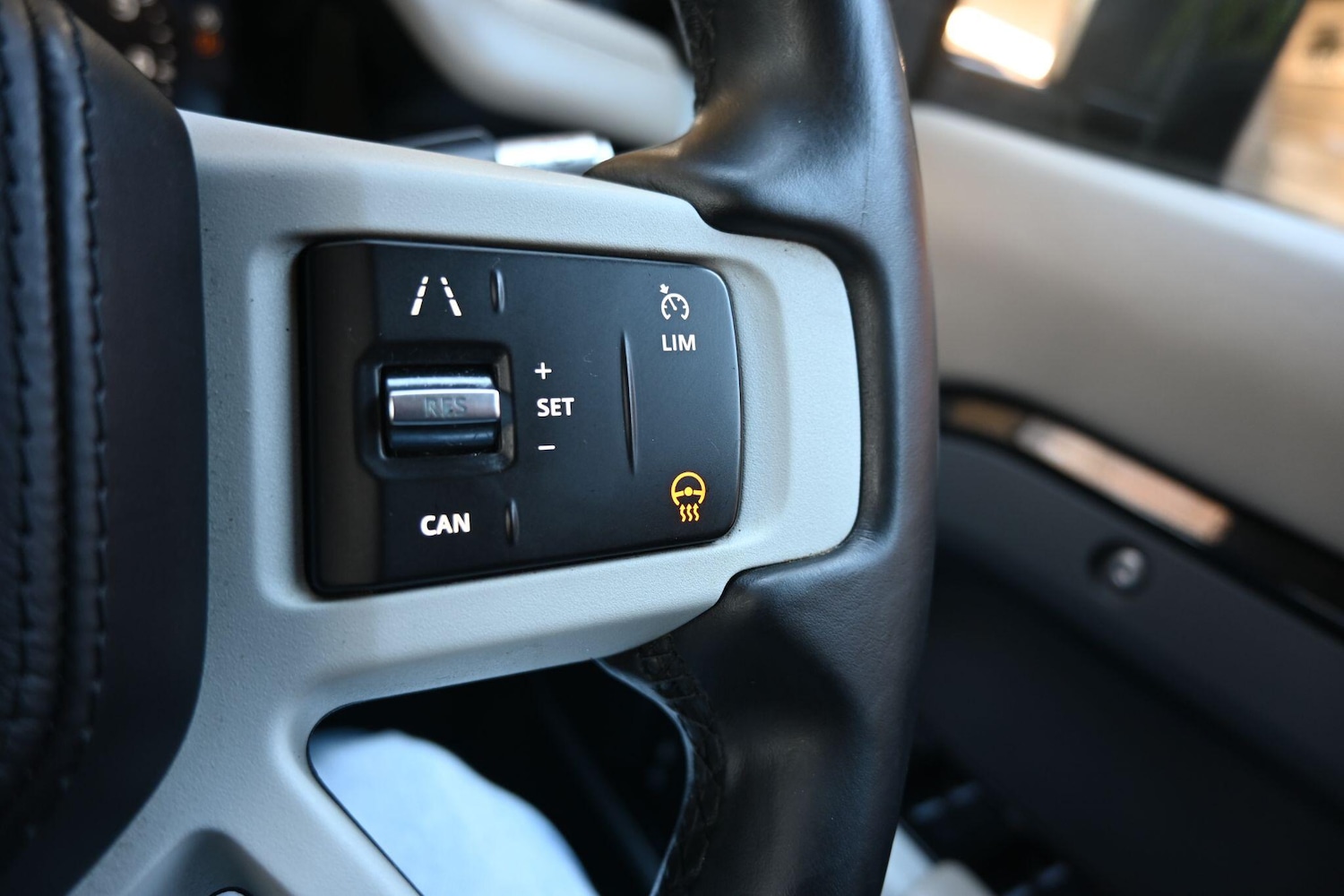 Used Land Rover Defender 110 2020 for sale - 78157861: Photo 22