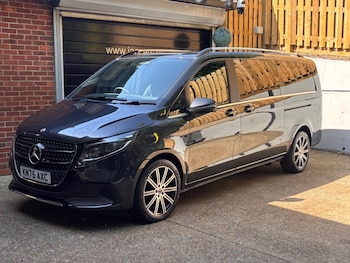 Used Mercedes-Benz V-Class 2025 for sale - 78902100: Photo