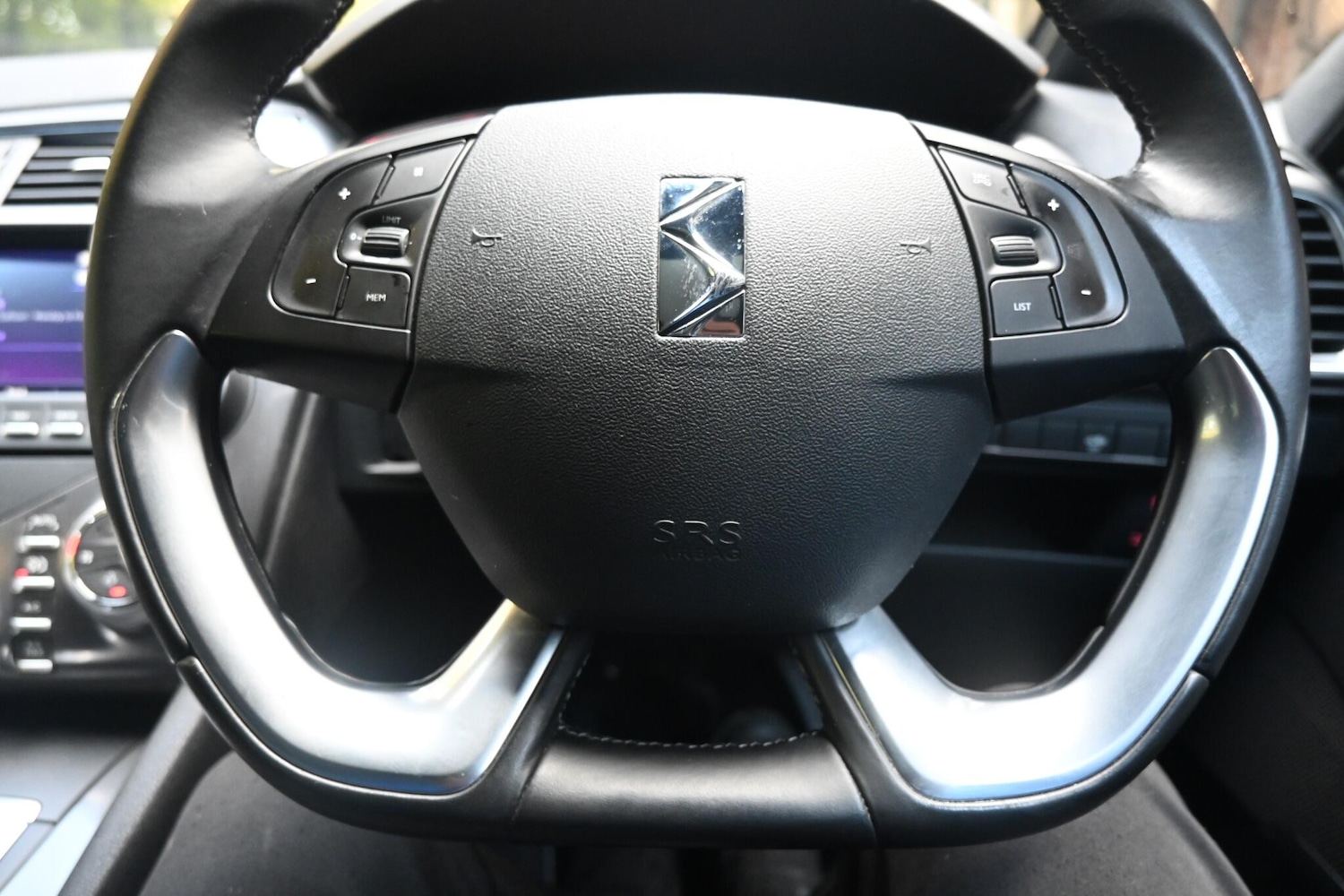 Used DS Automobiles DS 5 2017 for sale - 76389120: Photo 17