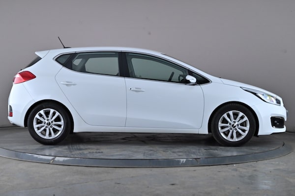 Used Kia Ceed 2017 for sale - 76148775: Photo 4