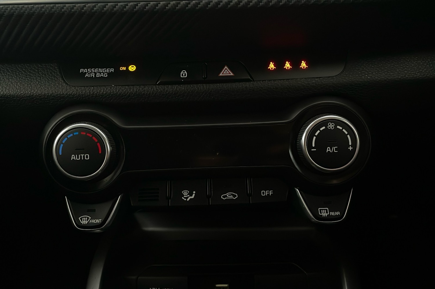 Used Kia Stonic 2021 for sale - 76148830: Photo 14