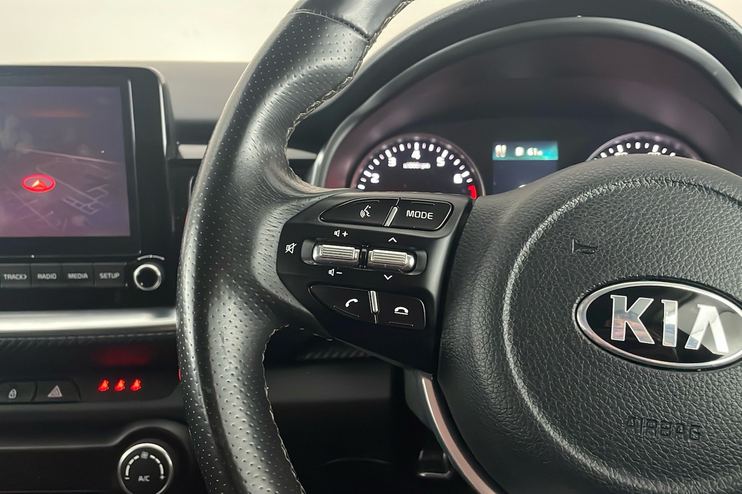 Used Kia Stonic 2021 for sale - 76148830: Photo 15