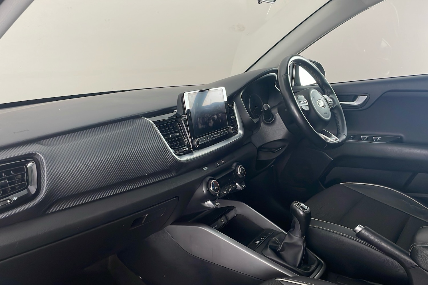 Used Kia Stonic 2021 for sale - 76148830: Photo 23