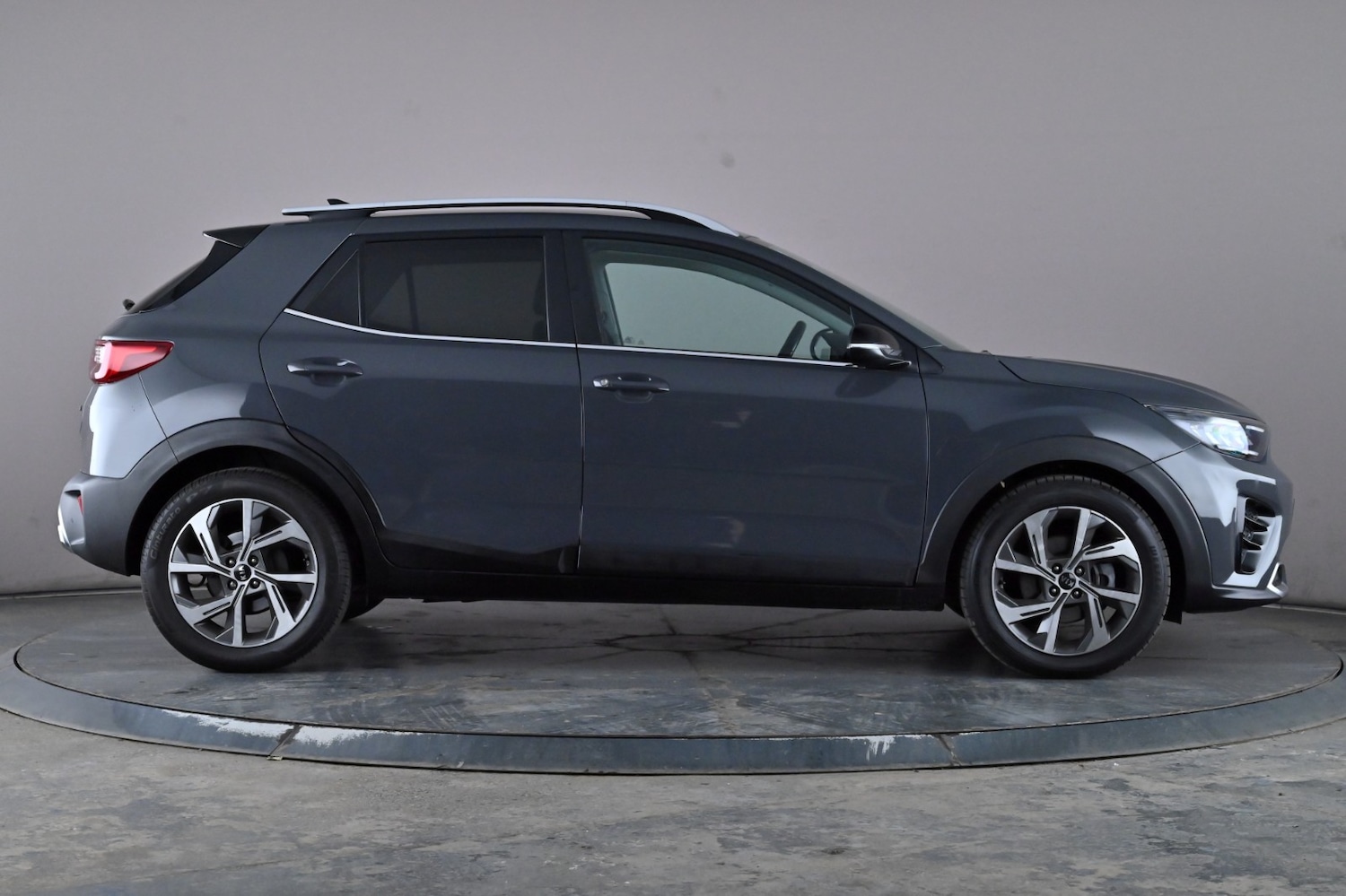 Used Kia Stonic 2021 for sale - 76148830: Photo 4