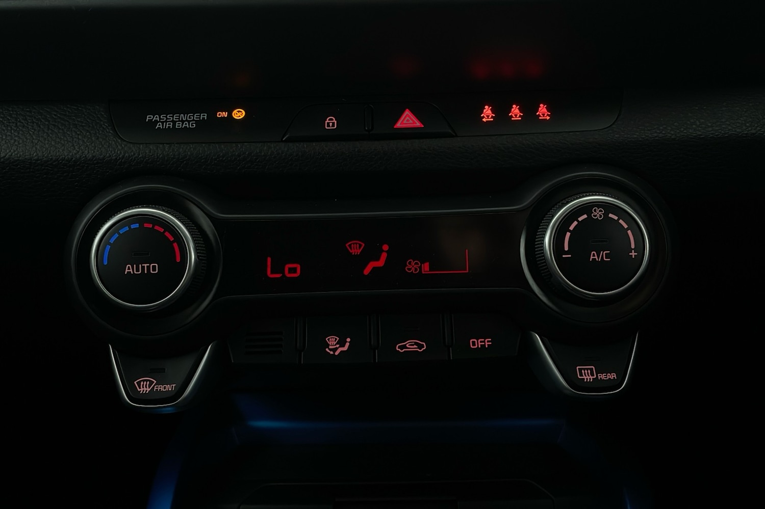 Used Kia Stonic 2024 for sale - 76547499: Photo 14