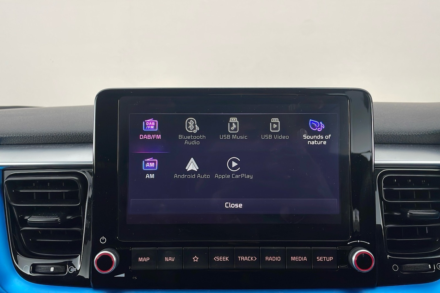 Used Kia Stonic 2024 for sale - 76547499: Photo 17