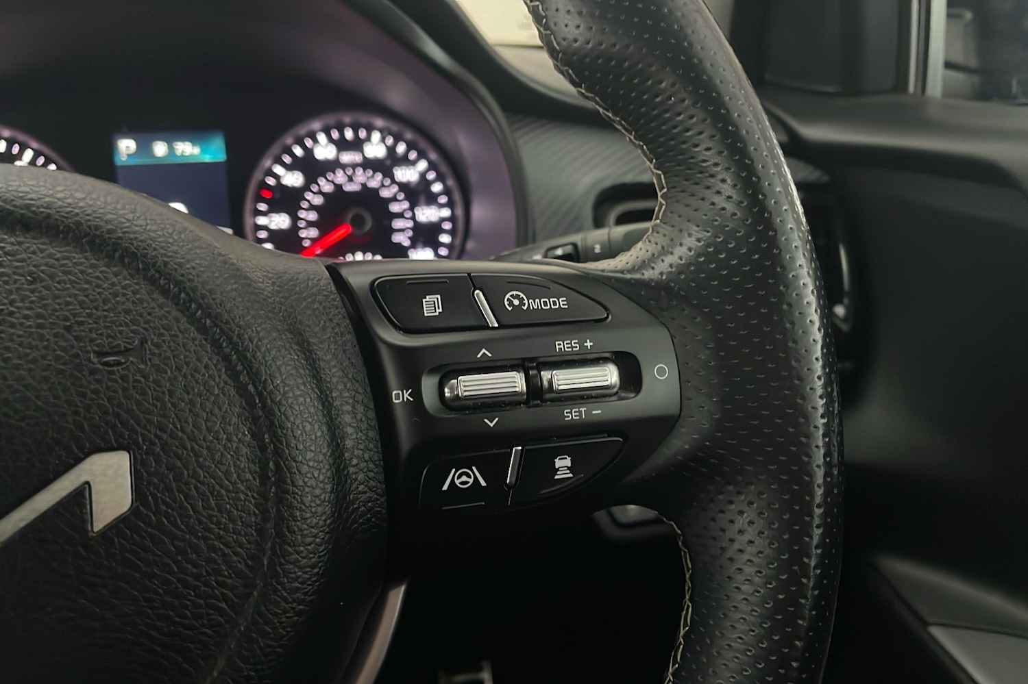 Used Kia Stonic 2024 for sale - 76627673: Photo 16