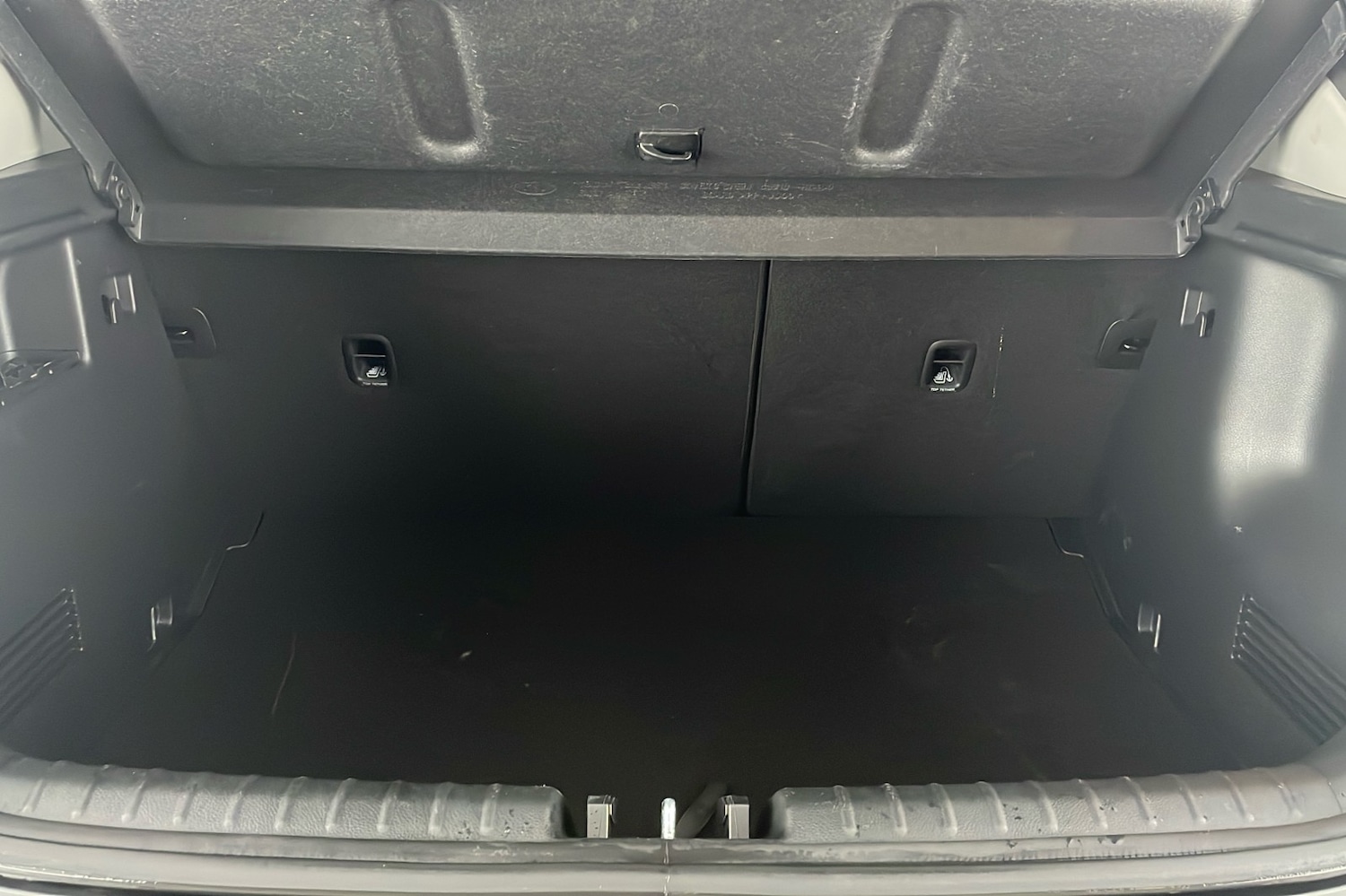 Used Kia Stonic 2024 for sale - 76627673: Photo 26