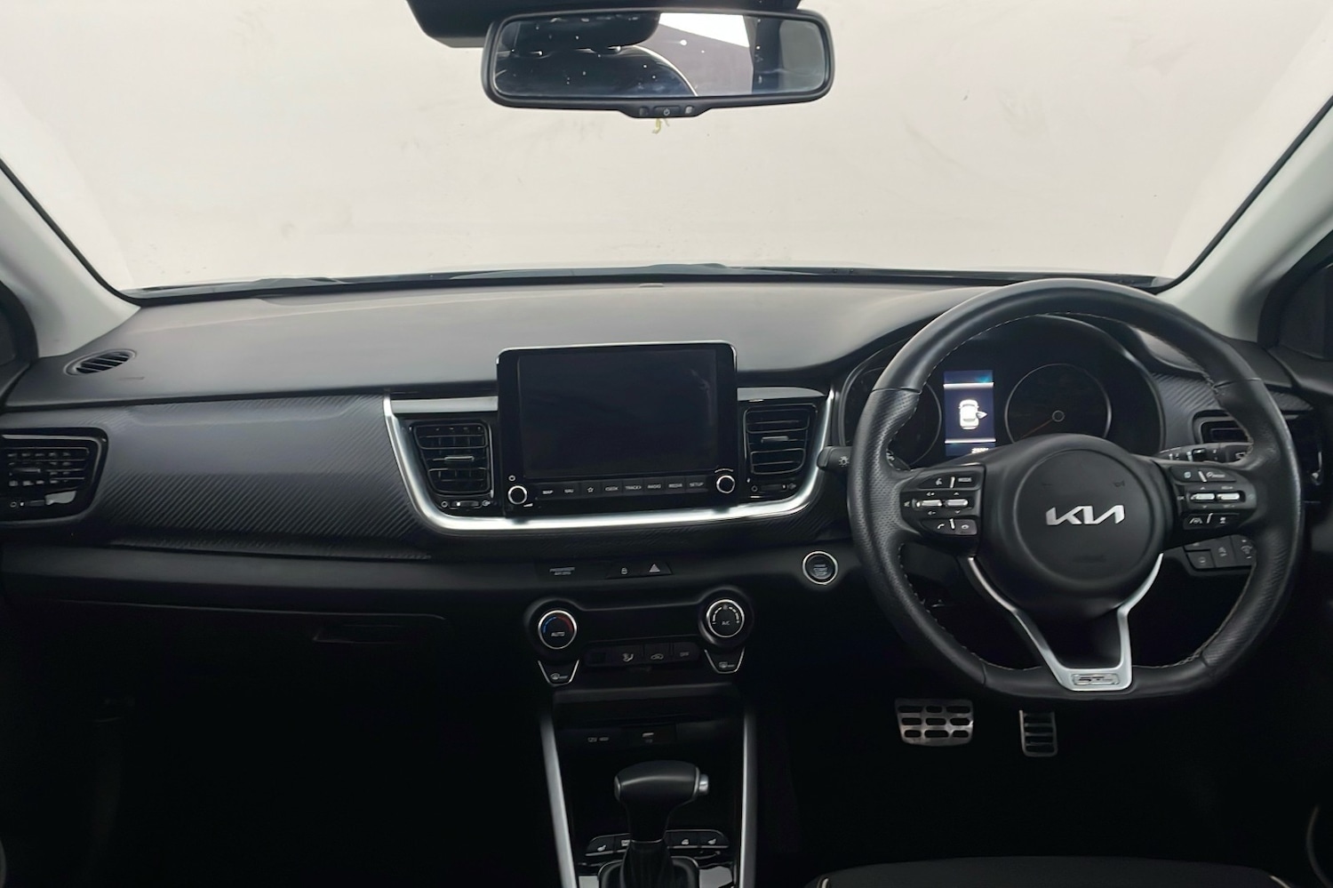 Used Kia Stonic 2024 for sale - 76627673: Photo 9