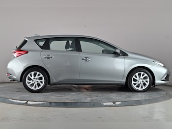 Used Toyota Auris 2018 for sale - 78300247: Photo