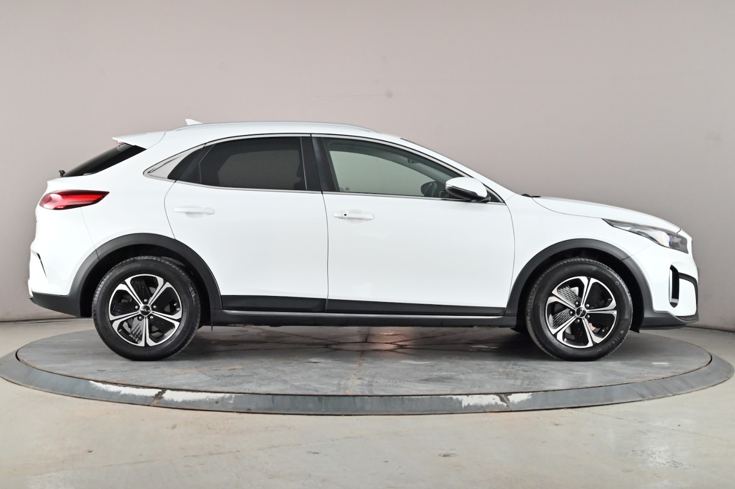 Used Kia XCeed 2023 for sale - 78124975: Photo 4