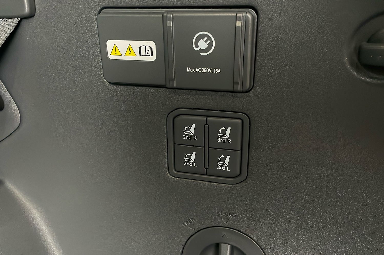 Used Kia EV9 2025 for sale - 77351021: Photo 12