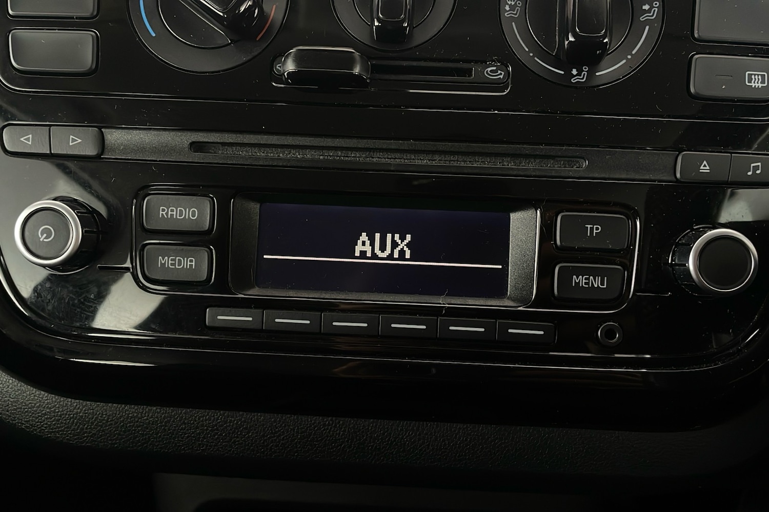 Used Volkswagen up! 2015 for sale - 76380261: Photo 14