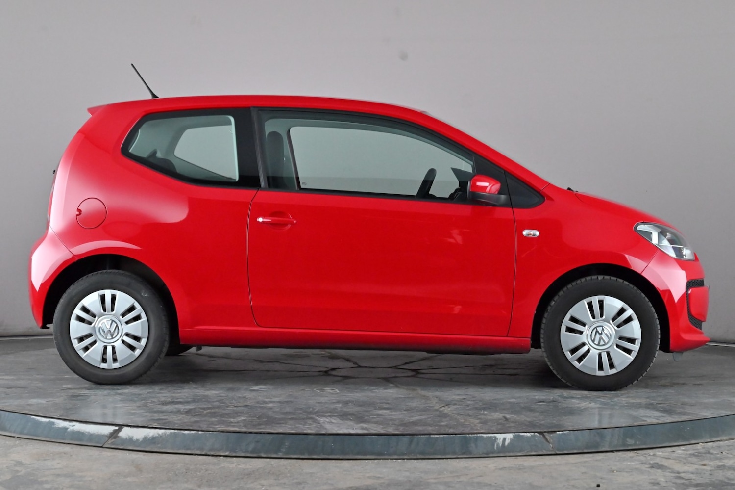 Used Volkswagen up! 2015 for sale - 76380261: Photo 3