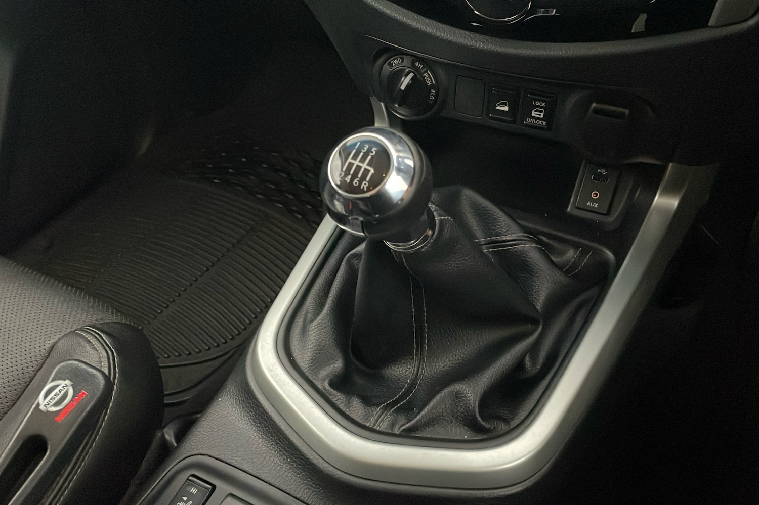 Used Nissan Navara 2016 for sale - 77639979: Photo 12