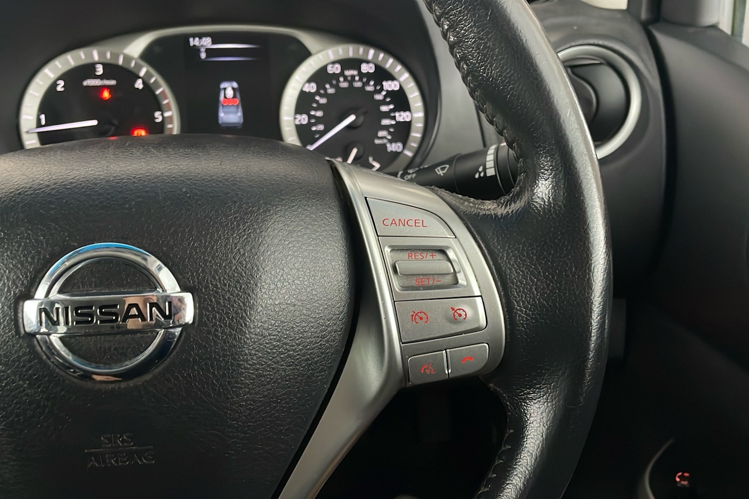 Used Nissan Navara 2016 for sale - 77639979: Photo 16