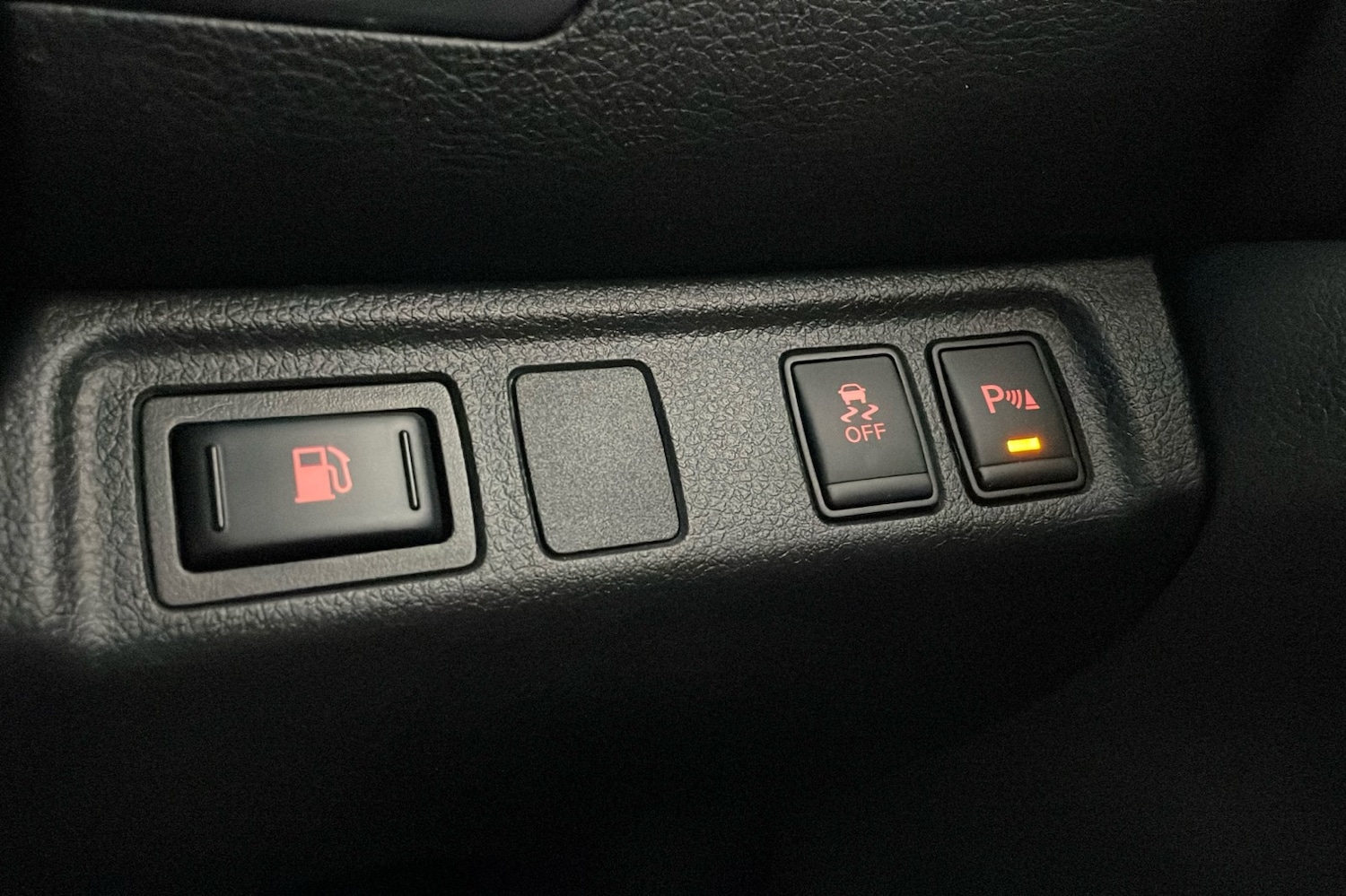 Used Nissan Navara 2016 for sale - 77639979: Photo 19