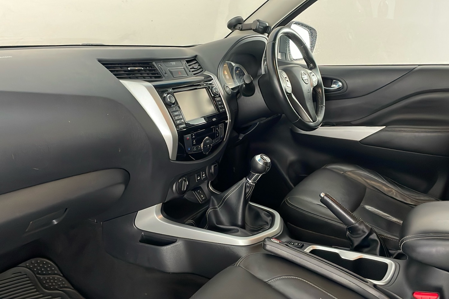 Used Nissan Navara 2016 for sale - 77639979: Photo 21