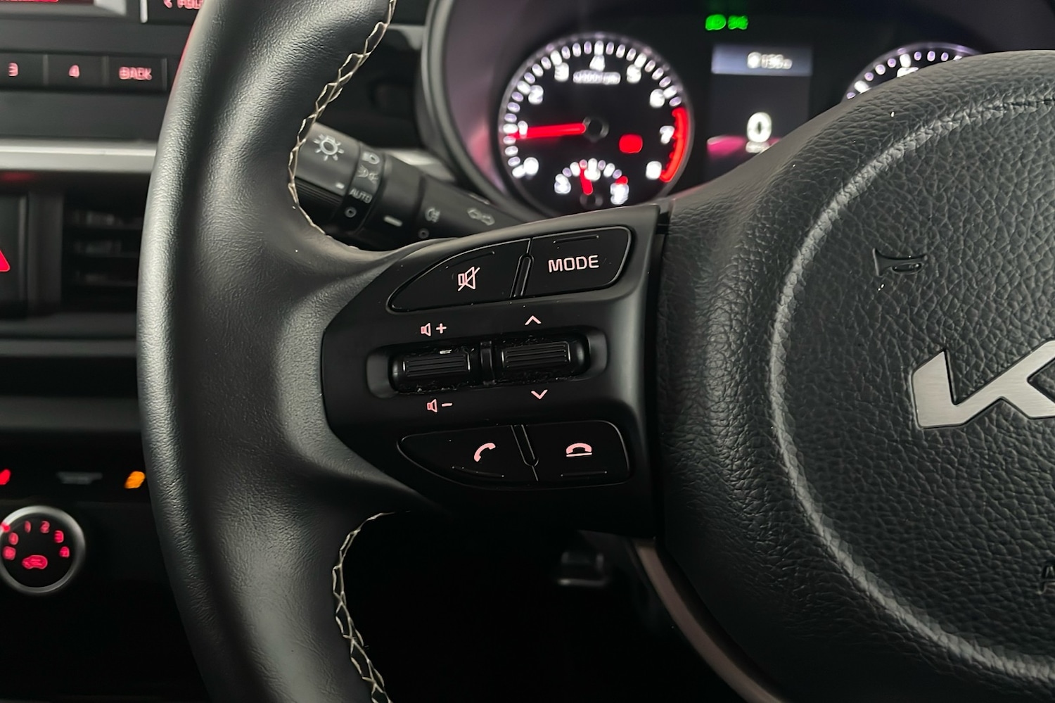 Used Kia Picanto 2023 for sale - 76197865: Photo 15