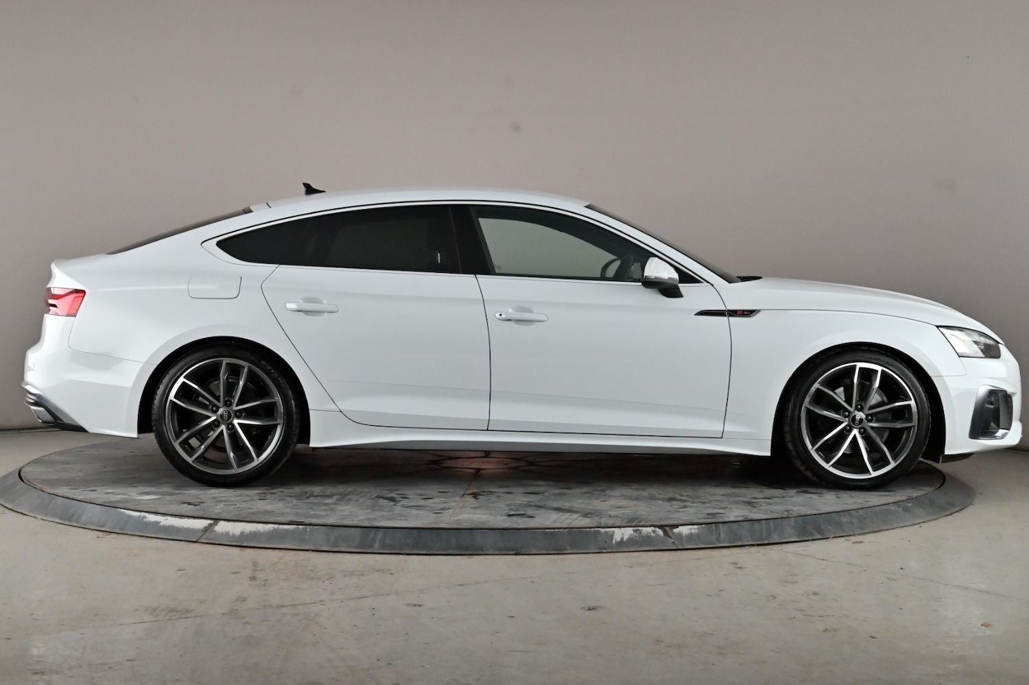 Used Audi A5 2023 for sale - 77065573: Photo 3