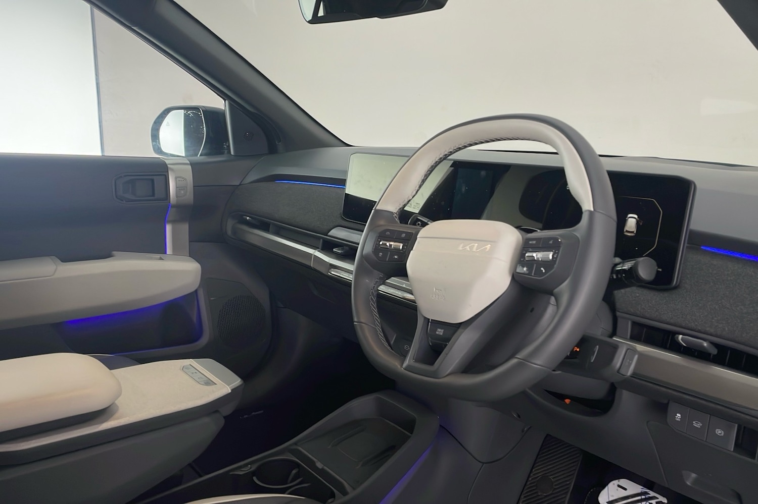 Used Kia EV3 2025 for sale - 76618429: Photo 11