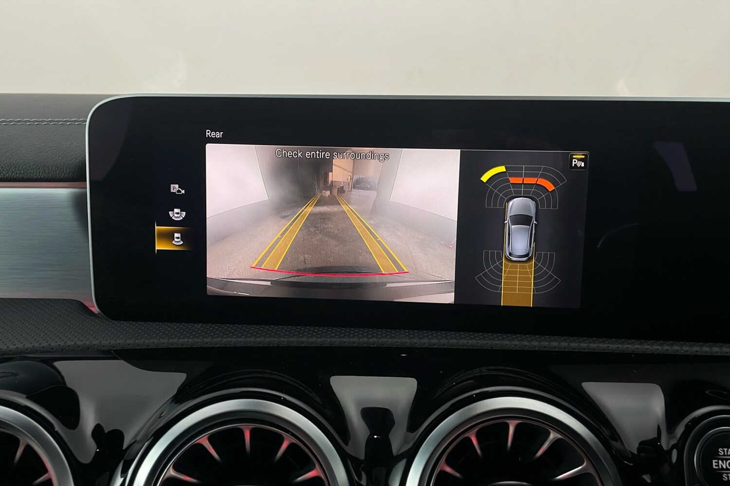 Used Mercedes-Benz A-Class 2019 for sale - 76364295: Photo 19