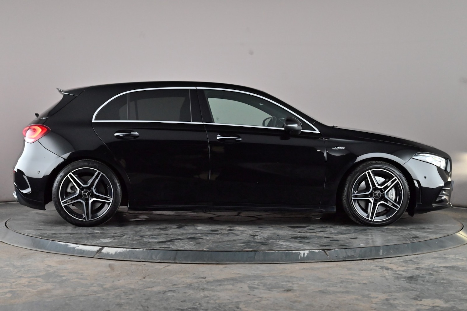 Used Mercedes-Benz A-Class 2019 for sale - 76364295: Photo 3