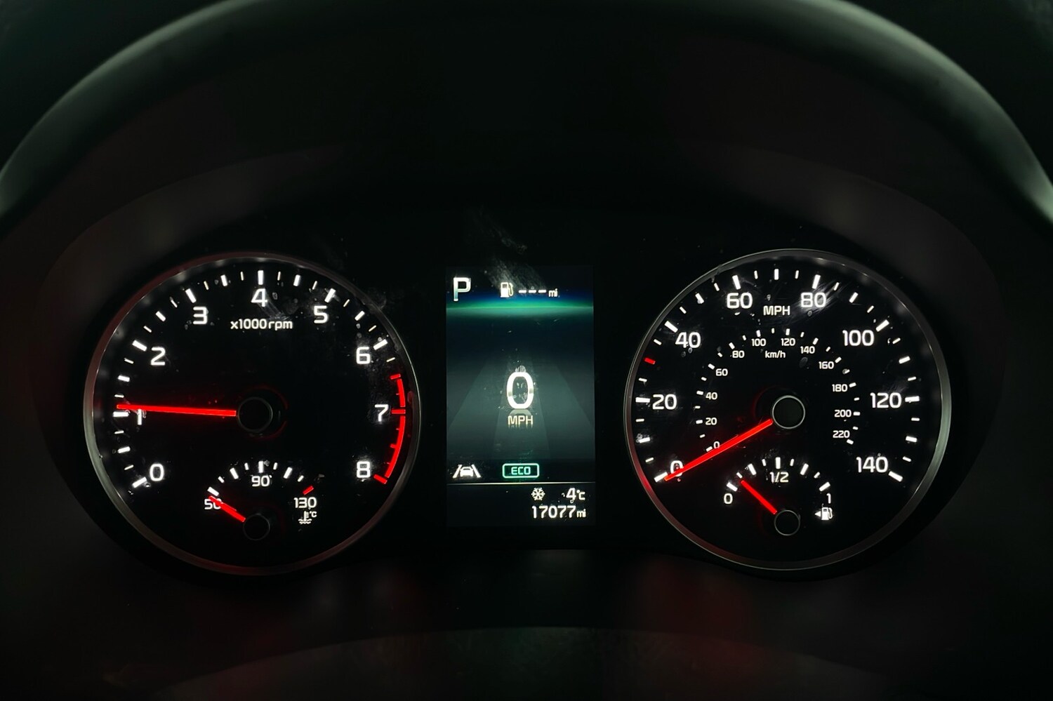 Used Kia Stonic 2023 for sale - 77049185: Photo 13