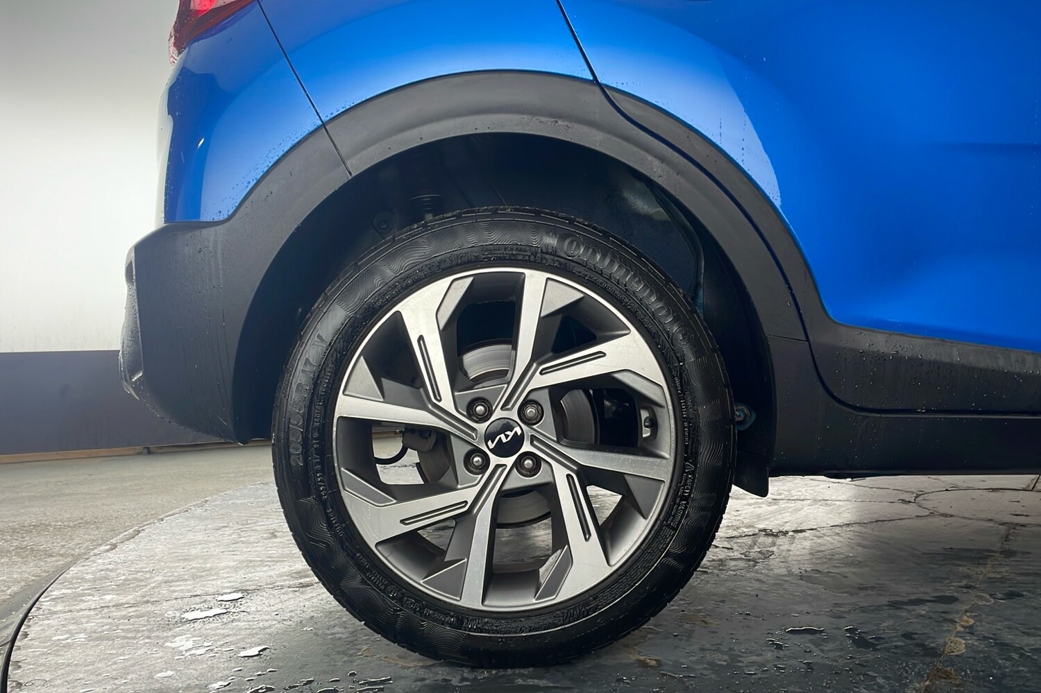 Used Kia Stonic 2023 for sale - 77049185: Photo 8