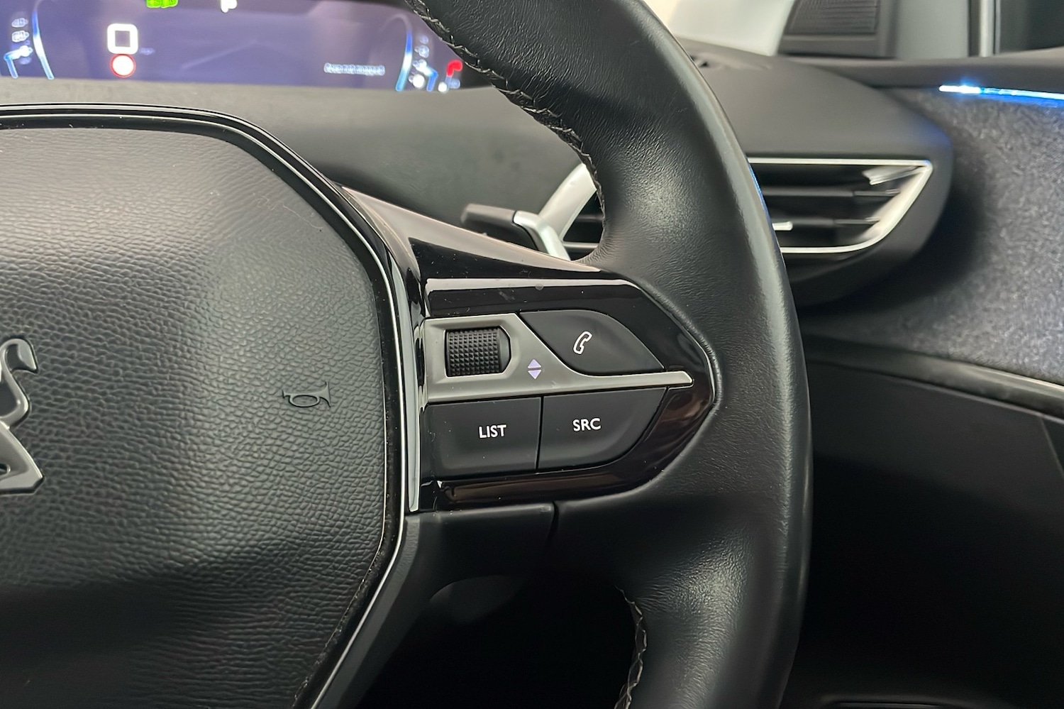 Used Peugeot 3008 2020 for sale - 76488252: Photo 15