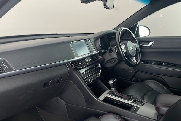 Used Kia Optima for sale - 76186179: Photo 32