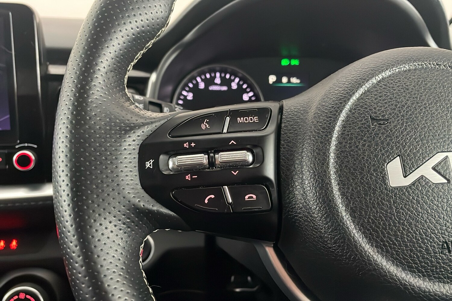 Used Kia Stonic 2022 for sale - 76769088: Photo 16