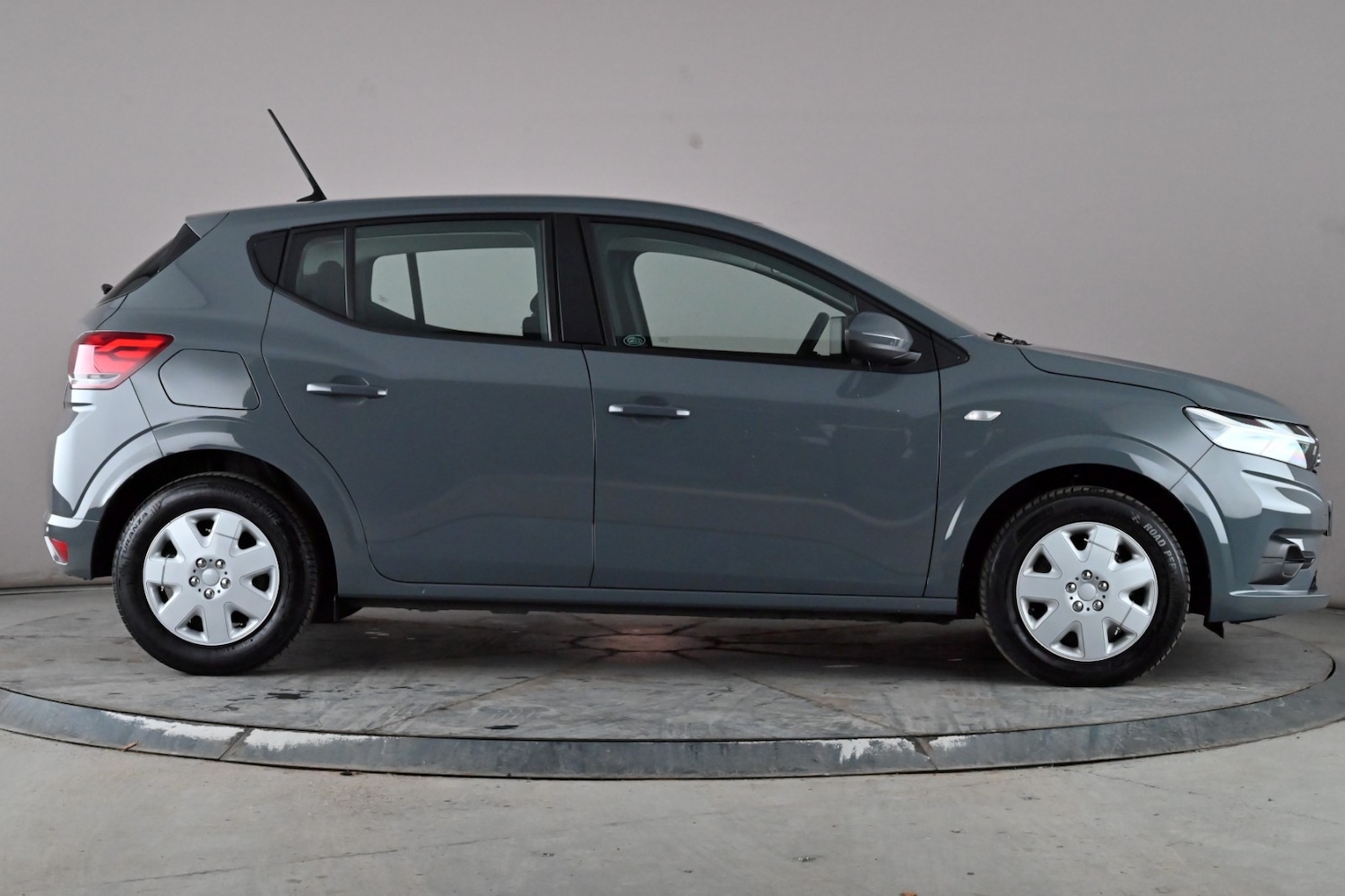 Used Dacia Sandero 2023 for sale - 77264229: Photo 3