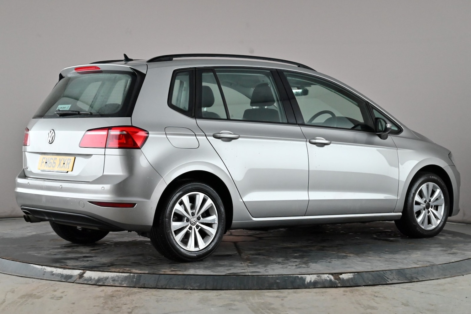 Used Volkswagen Golf SV 2017 for sale - 77154220: Photo 6