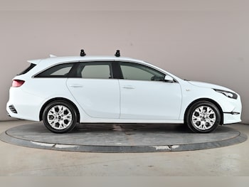 Used Kia Ceed 2023 for sale - 77815233: Photo